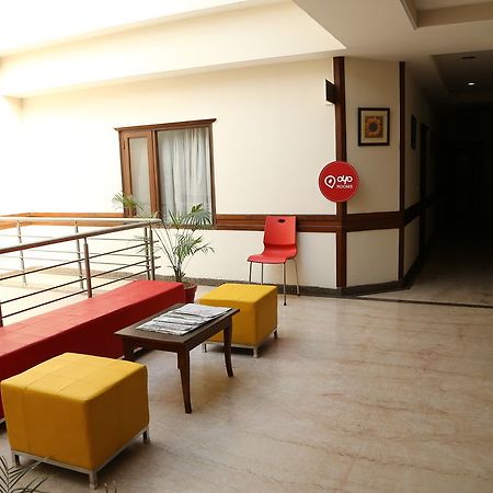 Oyo Rooms Chandigarh Sector 34 Экстерьер фото