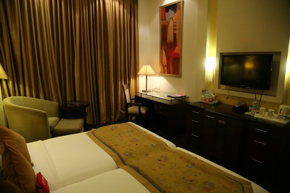 Oyo Rooms Chandigarh Sector 34 Экстерьер фото