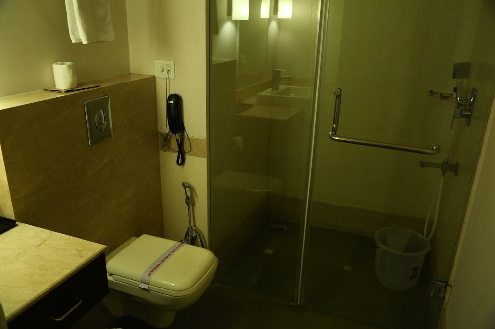 Oyo Rooms Chandigarh Sector 34 Экстерьер фото
